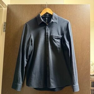 Men's Lululemon Commission Button Down Shirt.